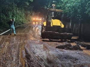 Persisten afectaciones por tormenta en la zona centro de Veracruz