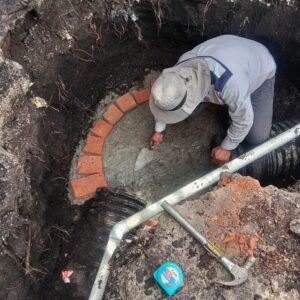 Ayuntamiento de La Perla atiende daños en vialidades y mejora infraestructura de servicios