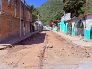 Avanzan obras de agua, drenaje y pavimentación en Nogales